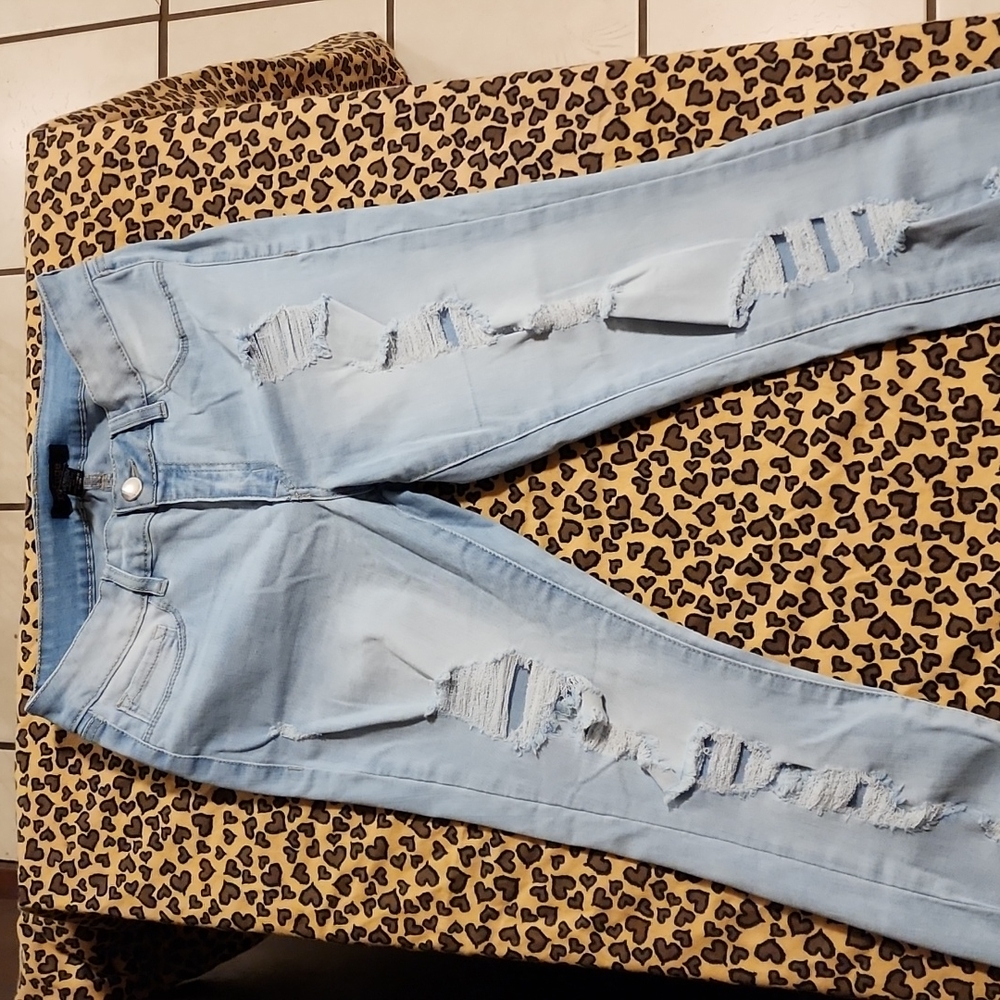 Refuge Light Denim Shredded Distressed Skinny Leg Jeans